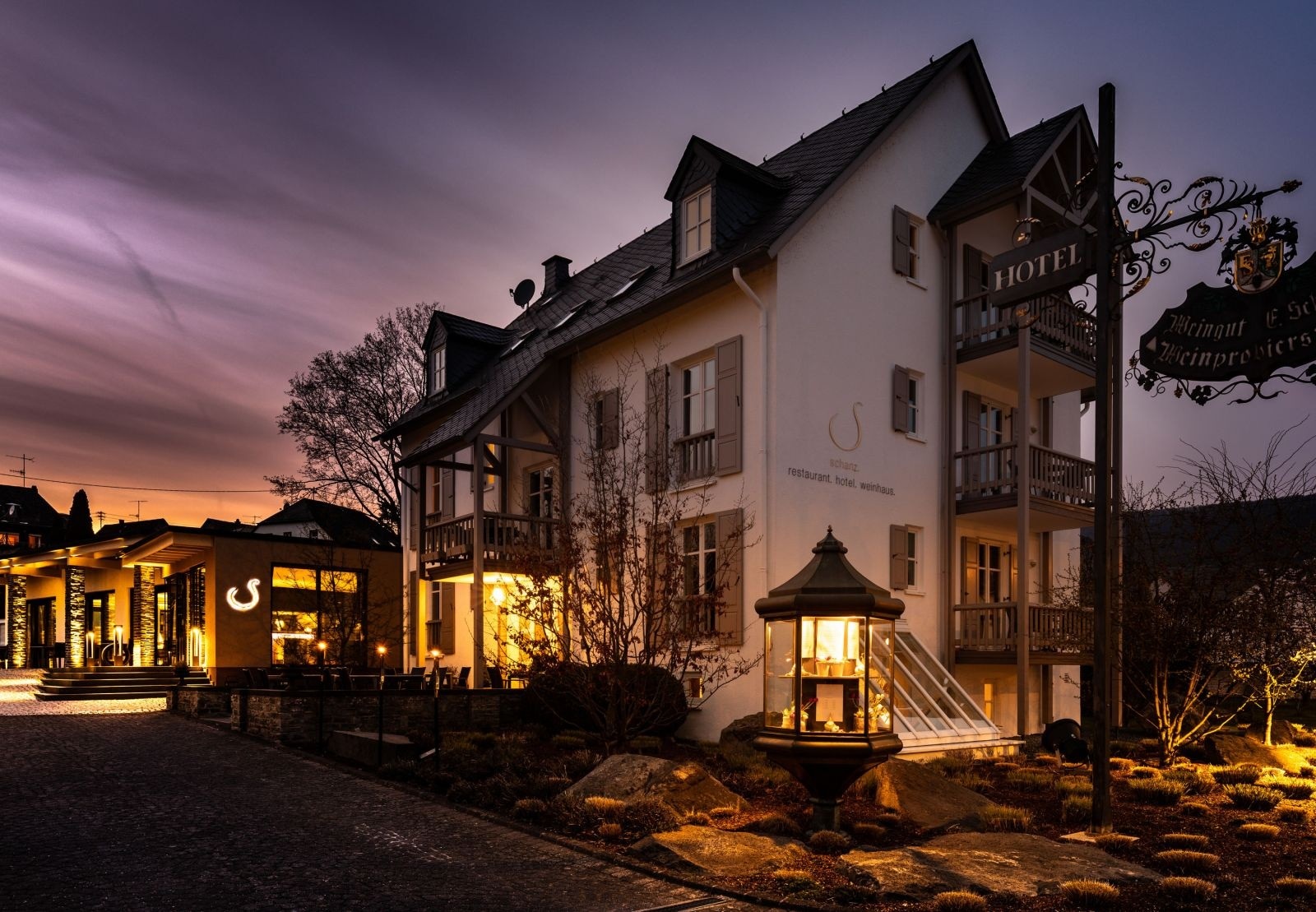 schanz. restaurant.